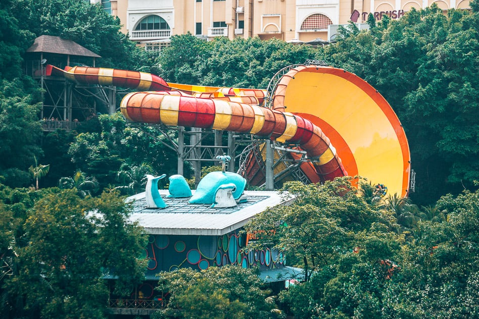 Thrilling Attraction Water Slide Tube Vuvuzela Sunway Lagoon