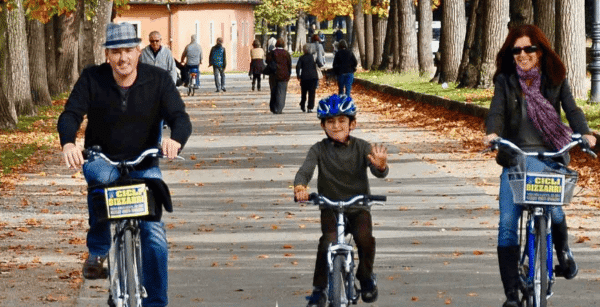 40 amazing family travel blogs to follow in 2025 · The Global Wizards ...