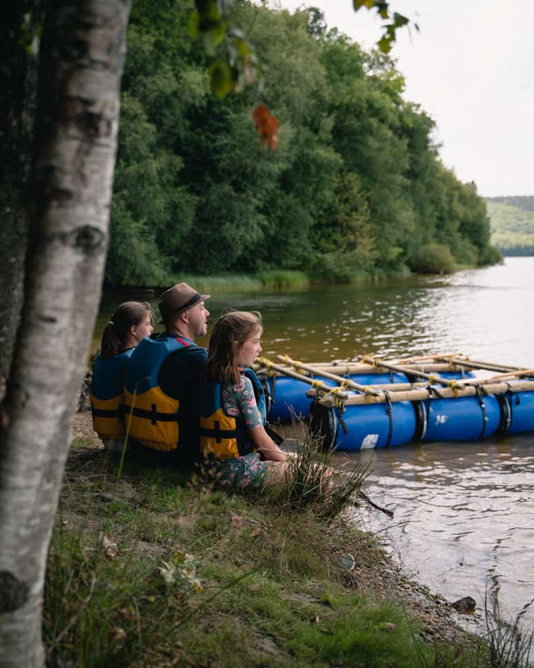 Activity with kids Ardennes France Raft Lake