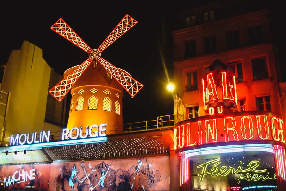 Moulin Rouge Montmartre nice neighbourhood Paris