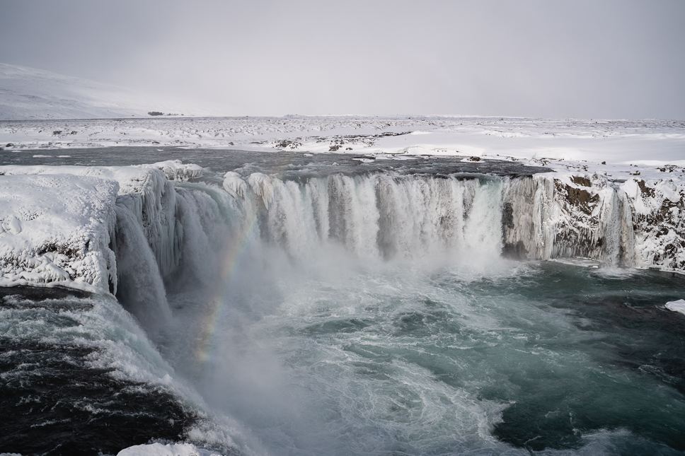 Godafoss waterval in winter in Noord IJsland