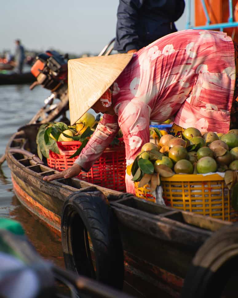 Mekong Delta Floating MArket Must-do Vietnam