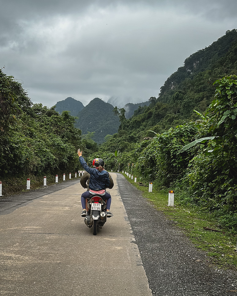 Wat kan je doen in Vietnam Scooter Rijden Phong Nha