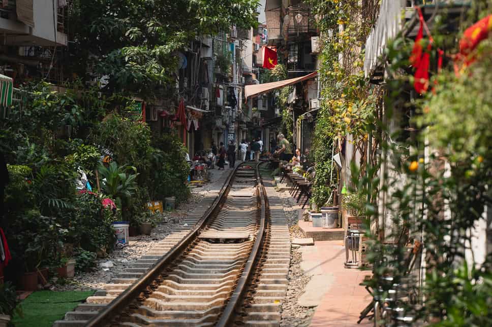 Hanoi in 3 days Highlights Train Street