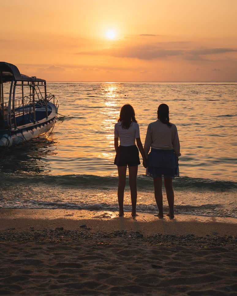 Zonsondergang Jungutbatu Beach Nusa lembongan Te doen