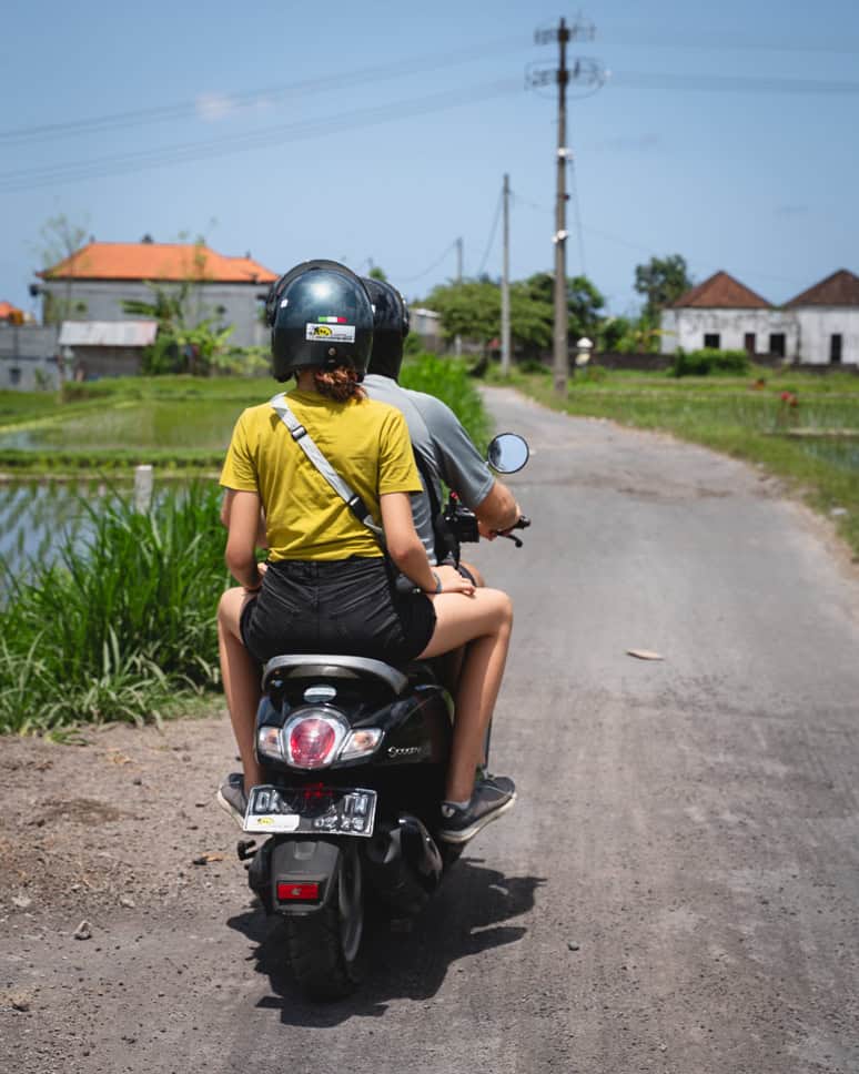 Rent a scooter and discover Amed