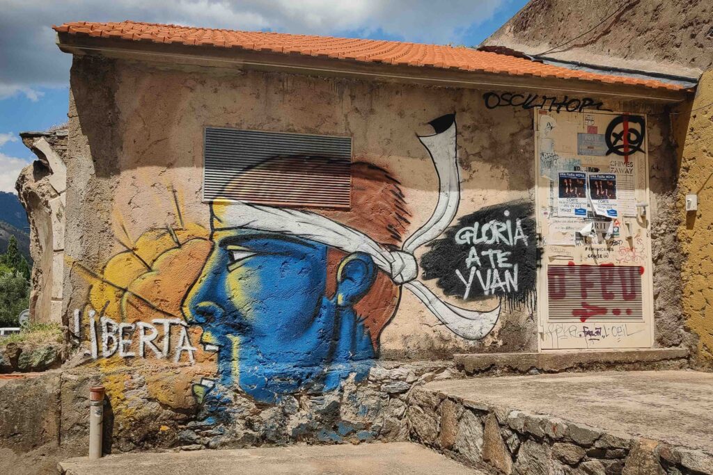 Muurschildering in Corte Corsica