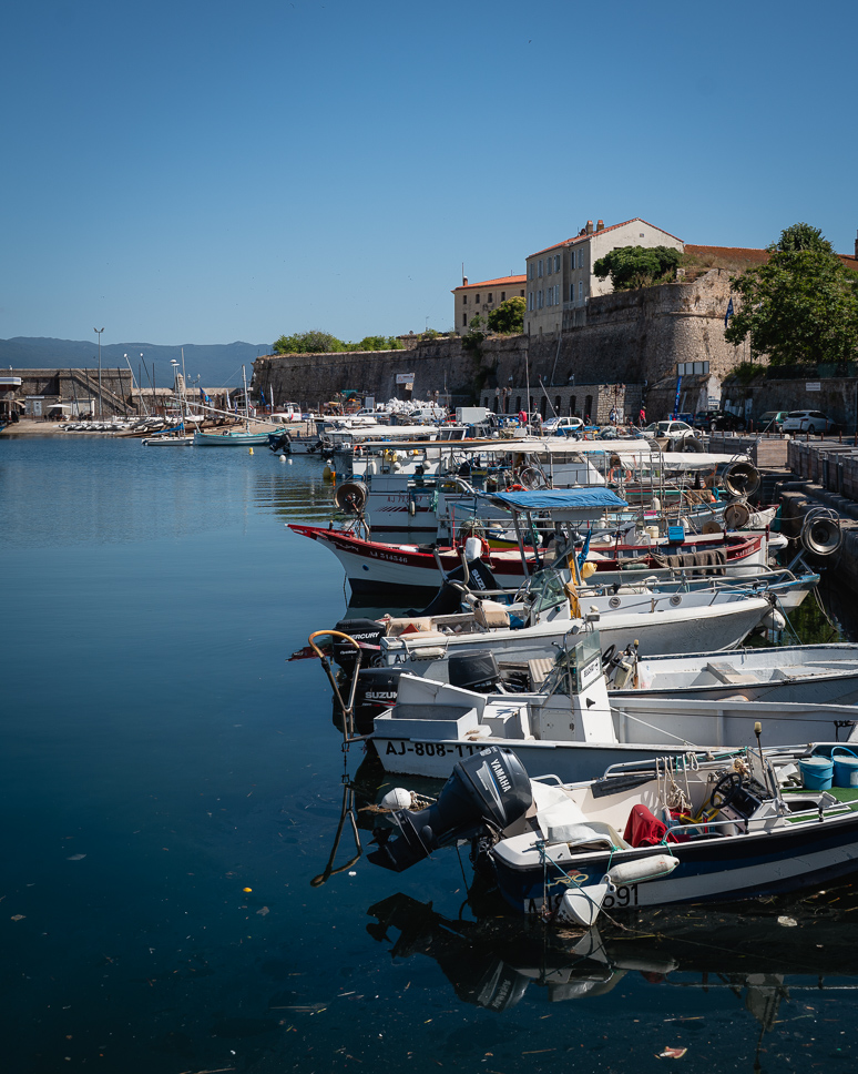 Oude haven in Ajaccio in Corsica